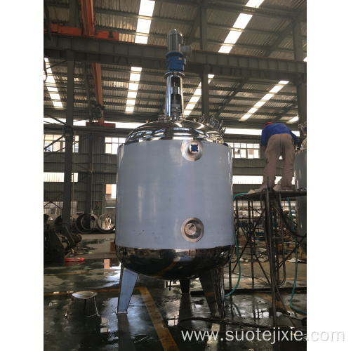 Stainless steel heating and mixing tank